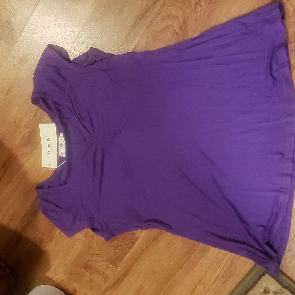 NWT Ouncuty purple top size XL